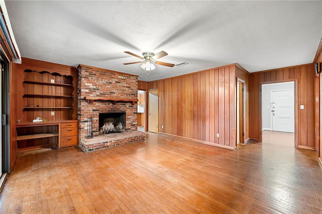 5820 Greenbrier Road, Sandy Springs, Georgia 30328, 4 Bedrooms Bedrooms, ,3 BathroomsBathrooms,Residential,Sold,5820 Greenbrier Road,7305564