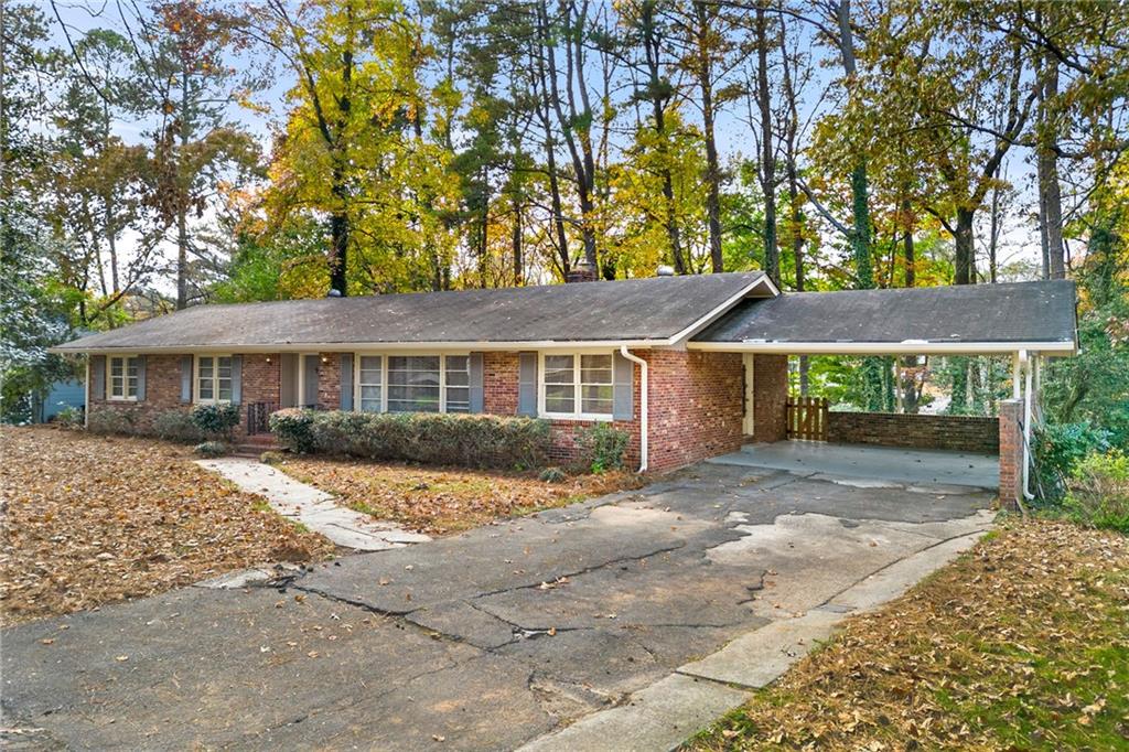5820 Greenbrier Road, Sandy Springs, Georgia 30328, 4 Bedrooms Bedrooms, ,3 BathroomsBathrooms,Residential,Sold,5820 Greenbrier Road,7305564