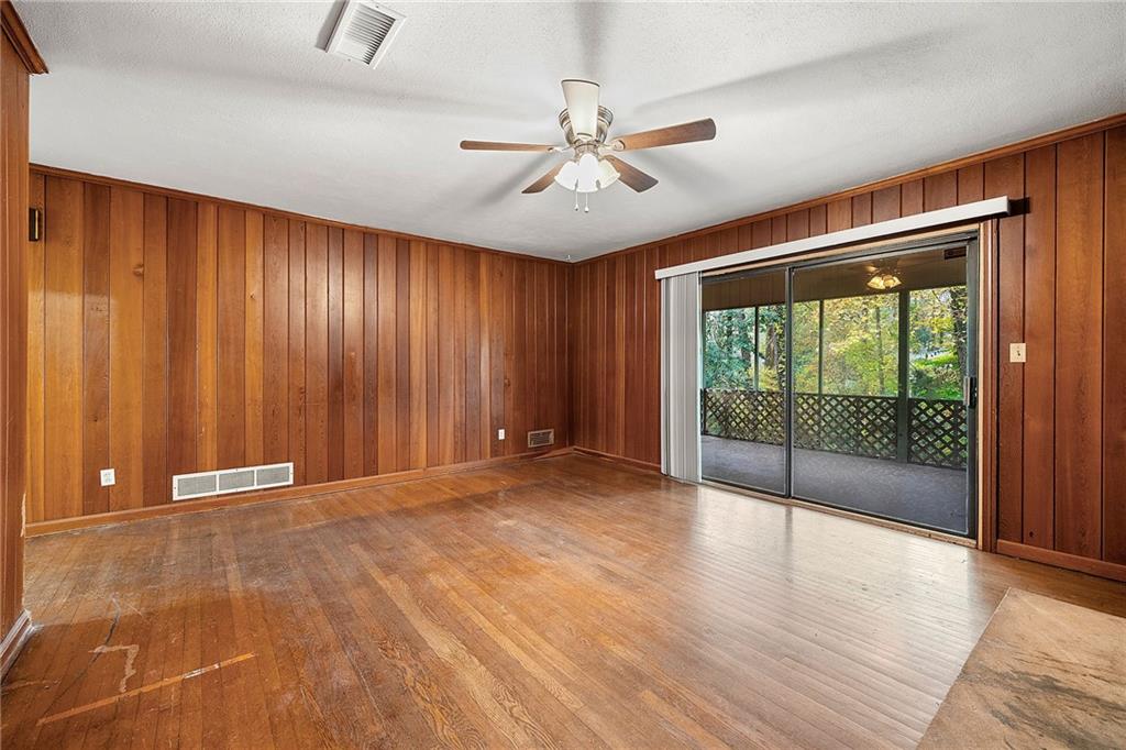 5820 Greenbrier Road, Sandy Springs, Georgia 30328, 4 Bedrooms Bedrooms, ,3 BathroomsBathrooms,Residential,Sold,5820 Greenbrier Road,7305564