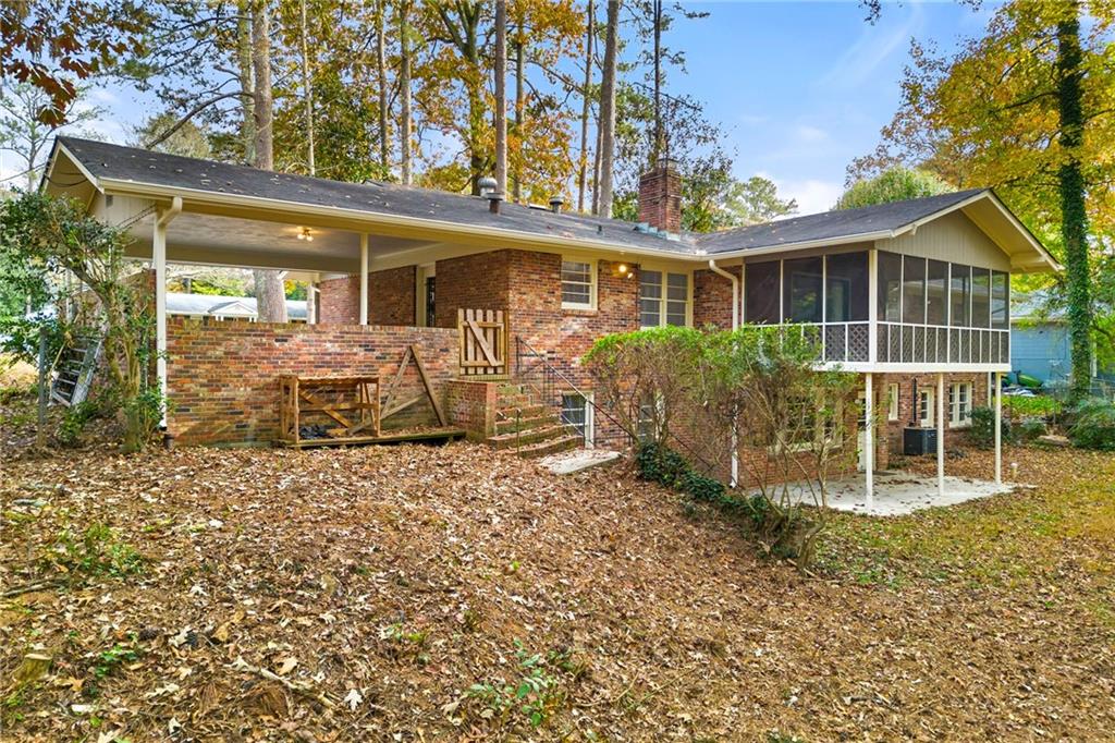 5820 Greenbrier Road, Sandy Springs, Georgia 30328, 4 Bedrooms Bedrooms, ,3 BathroomsBathrooms,Residential,Sold,5820 Greenbrier Road,7305564