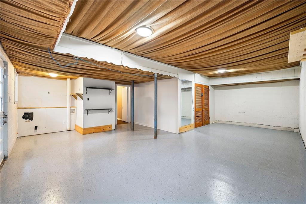 5820 Greenbrier Road, Sandy Springs, Georgia 30328, 4 Bedrooms Bedrooms, ,3 BathroomsBathrooms,Residential,Sold,5820 Greenbrier Road,7305564