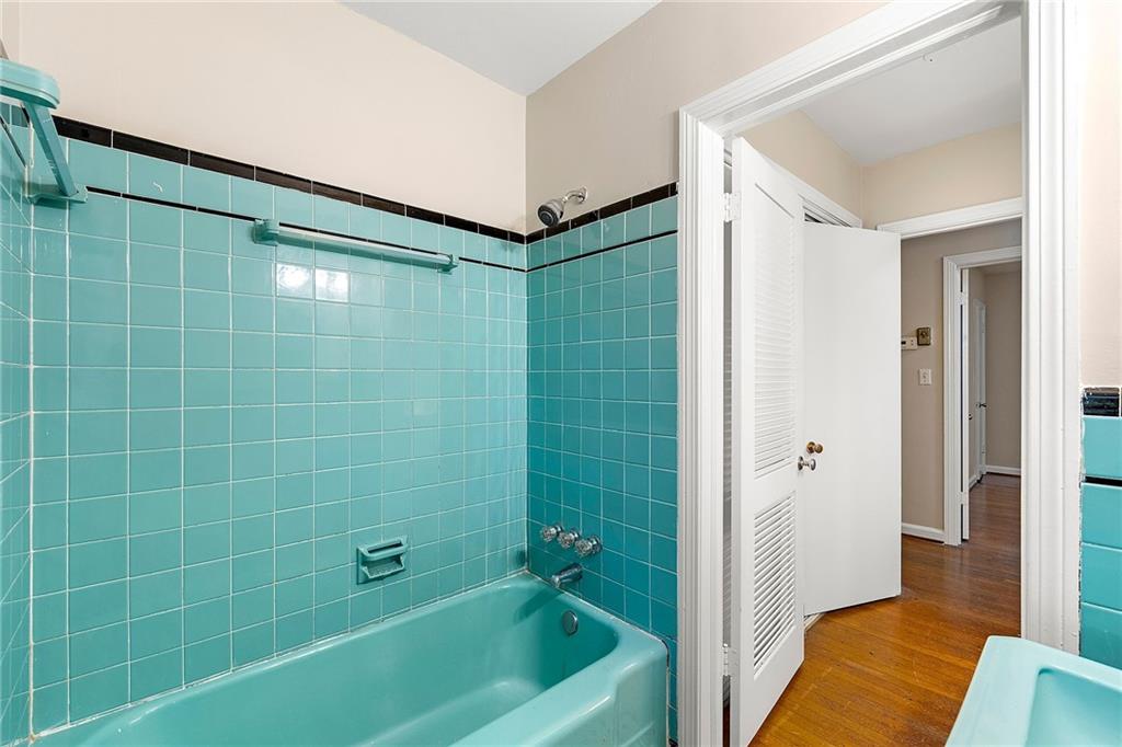 5820 Greenbrier Road, Sandy Springs, Georgia 30328, 4 Bedrooms Bedrooms, ,3 BathroomsBathrooms,Residential,Sold,5820 Greenbrier Road,7305564