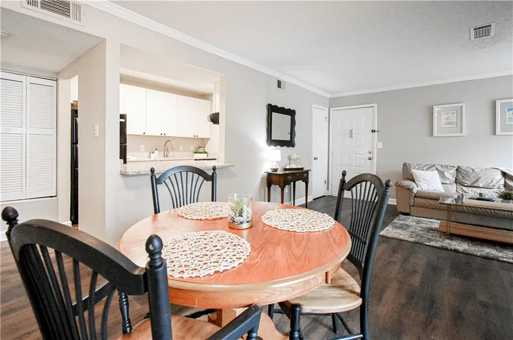 1101 Wingate Way, Atlanta, Georgia 30350, 1 Bedroom Bedrooms, ,1 BathroomBathrooms,Residential,Sold,1101 Wingate Way,7466331