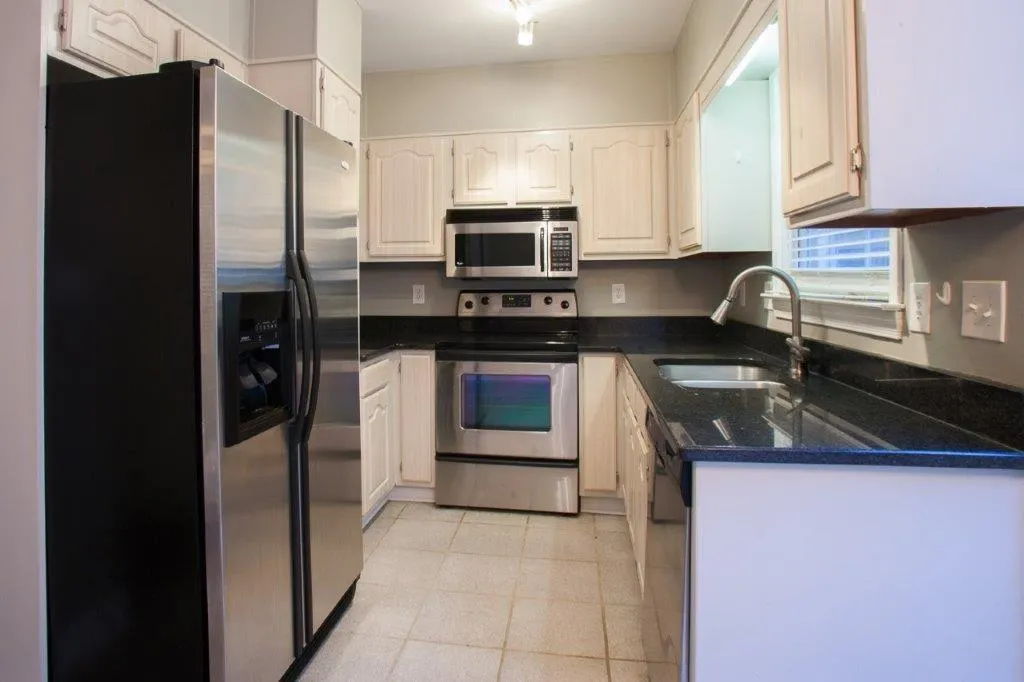 77 Mount Vernon Circle Unit 77, Sandy Springs, Georgia 30338, 2 Bedrooms Bedrooms, ,2 BathroomsBathrooms,Residential,Sold,77 Mount Vernon Circle Unit 77,5915325
