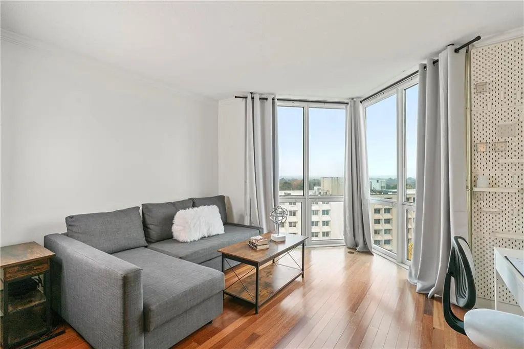 2870 Pharr Court S Nw Unit 1608, Atlanta, Georgia 30305, 1 Bedroom Bedrooms, ,1 BathroomBathrooms,Residential,For Sale,2870 Pharr Court S Nw Unit 1608,7562978