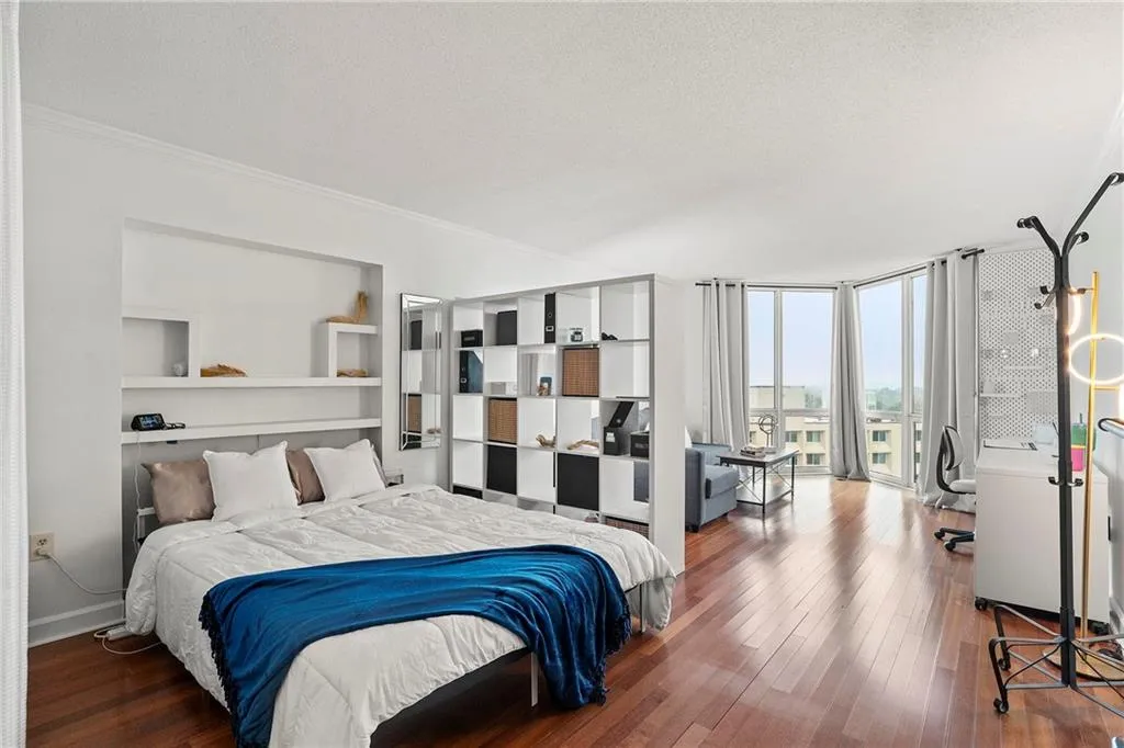 2870 Pharr Court S Nw Unit 1608, Atlanta, Georgia 30305, 1 Bedroom Bedrooms, ,1 BathroomBathrooms,Residential,For Sale,2870 Pharr Court S Nw Unit 1608,7562978