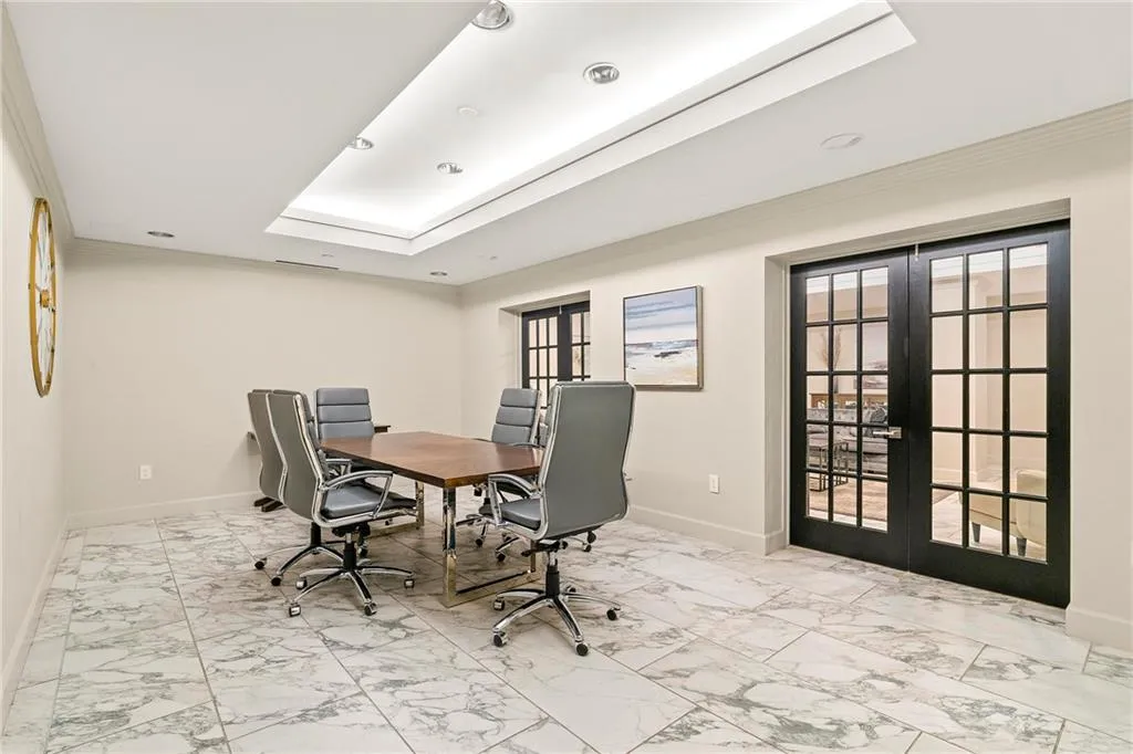 2870 Pharr Court S Nw Unit 1608, Atlanta, Georgia 30305, 1 Bedroom Bedrooms, ,1 BathroomBathrooms,Residential,For Sale,2870 Pharr Court S Nw Unit 1608,7562978