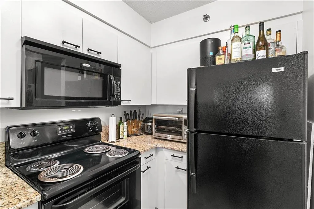 2870 Pharr Court S Nw Unit 1608, Atlanta, Georgia 30305, 1 Bedroom Bedrooms, ,1 BathroomBathrooms,Residential,For Sale,2870 Pharr Court S Nw Unit 1608,7562978