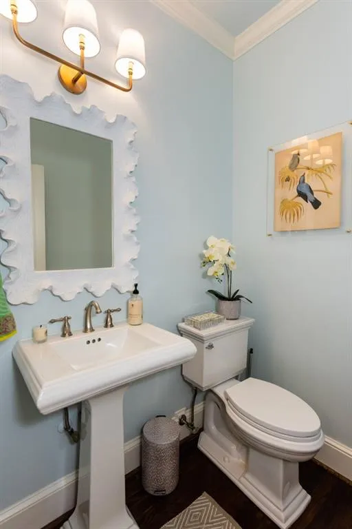 305 Aldenshire Place, Sandy Springs, Georgia 30350, 4 Bedrooms Bedrooms, ,4 BathroomsBathrooms,Residential,For Sale,305 Aldenshire Place,7707788
