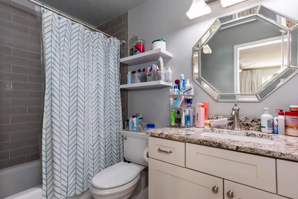 305 Aldenshire Place, Sandy Springs, Georgia 30350, 4 Bedrooms Bedrooms, ,4 BathroomsBathrooms,Residential,For Sale,305 Aldenshire Place,7707788