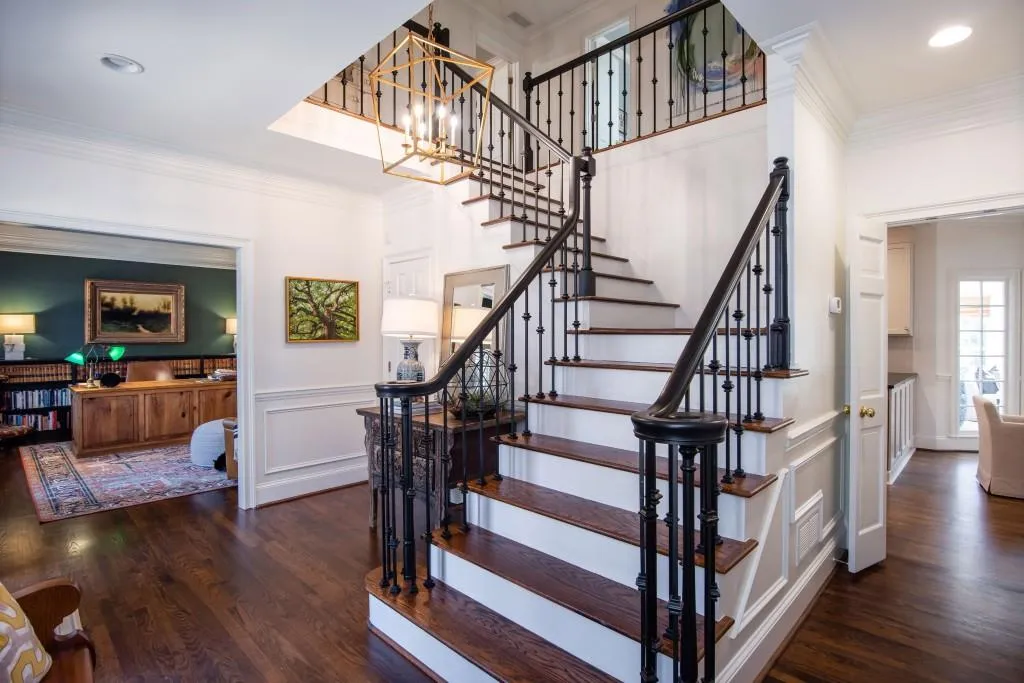 305 Aldenshire Place, Sandy Springs, Georgia 30350, 4 Bedrooms Bedrooms, ,4 BathroomsBathrooms,Residential,For Sale,305 Aldenshire Place,7707788