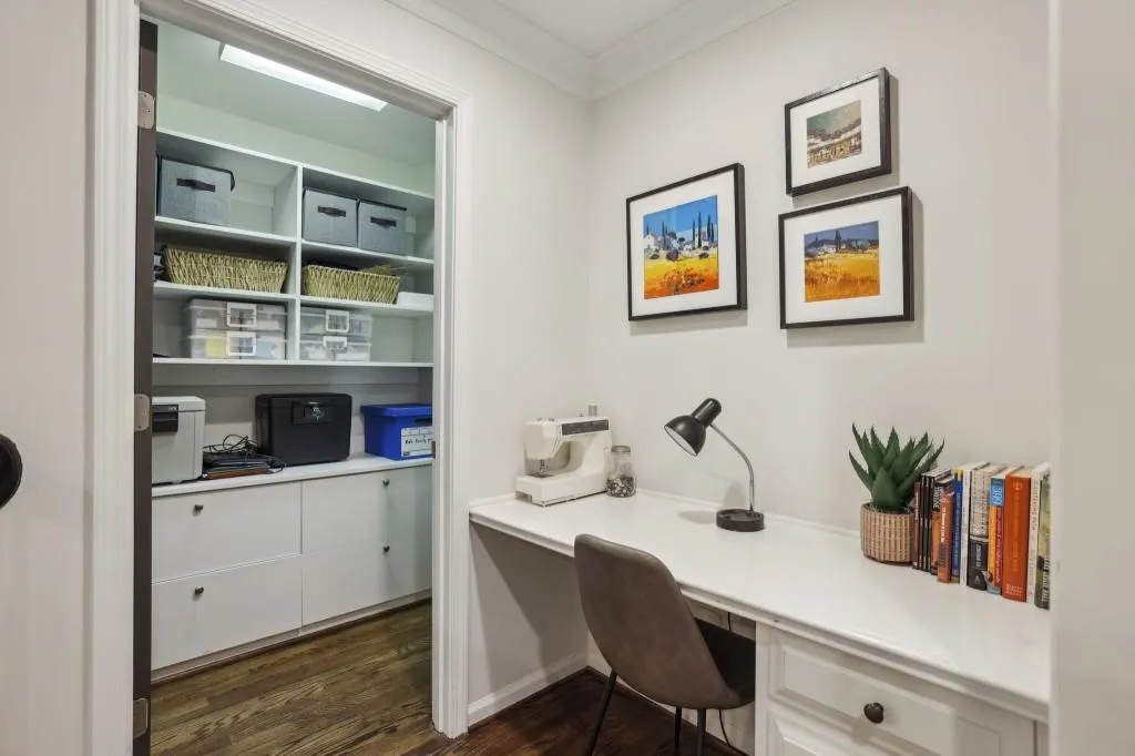 Upstairs Desk Nook