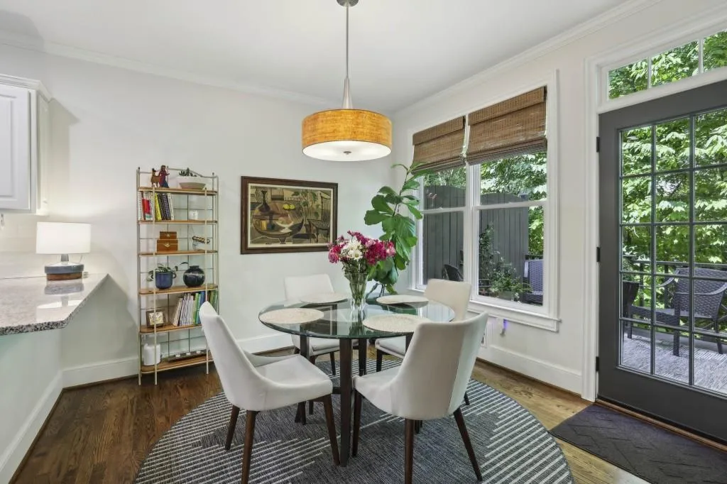 Eat In Kitchen Area