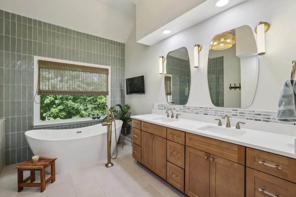 Primary Ensuite Bathroom