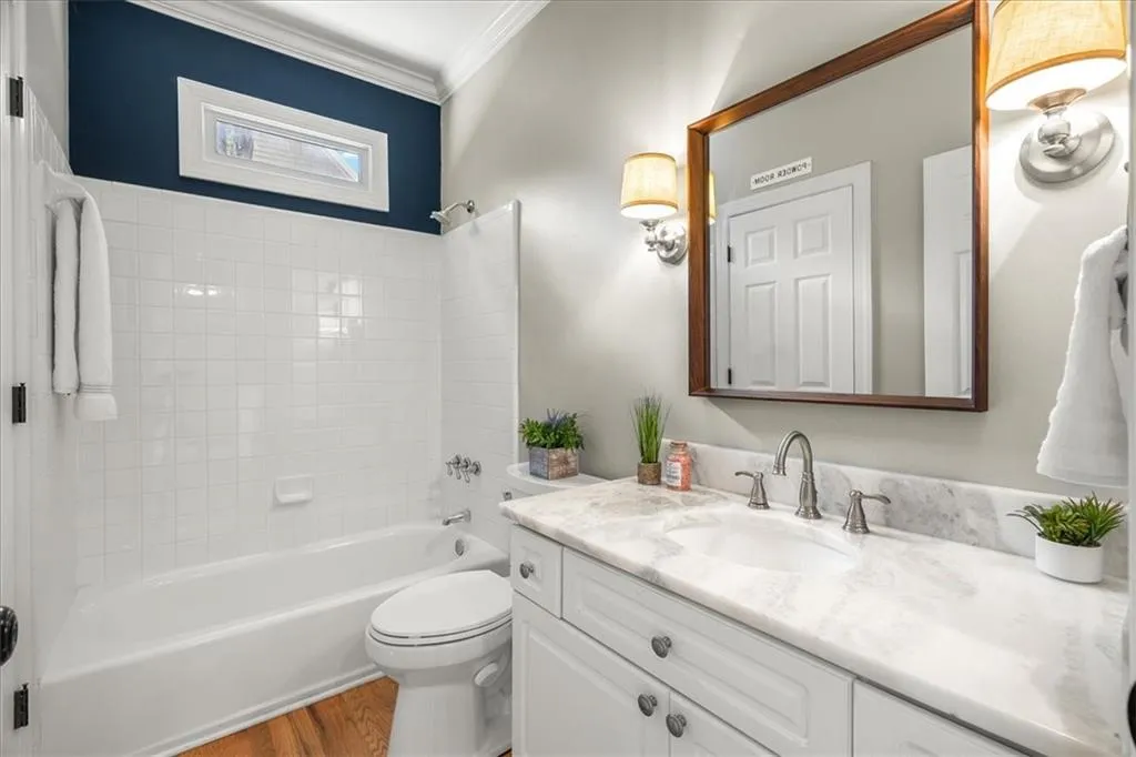 5795 De Claire Court, Atlanta, Georgia 30328, 5 Bedrooms Bedrooms, ,5 BathroomsBathrooms,Residential,Sold,5795 De Claire Court,7458811