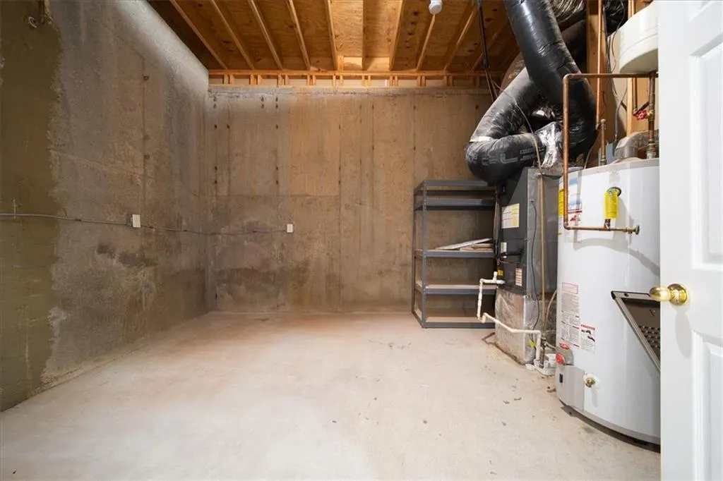 5795 De Claire Court, Atlanta, Georgia 30328, 5 Bedrooms Bedrooms, ,5 BathroomsBathrooms,Residential,Sold,5795 De Claire Court,7458811