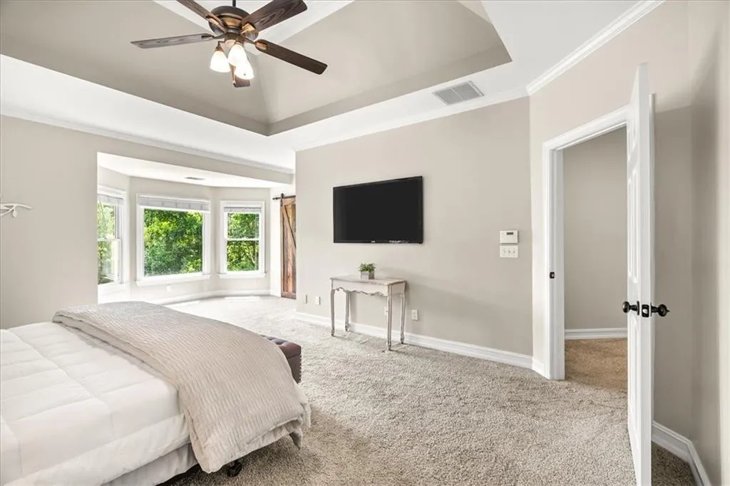 5795 De Claire Court, Atlanta, Georgia 30328, 5 Bedrooms Bedrooms, ,5 BathroomsBathrooms,Residential,Sold,5795 De Claire Court,7458811