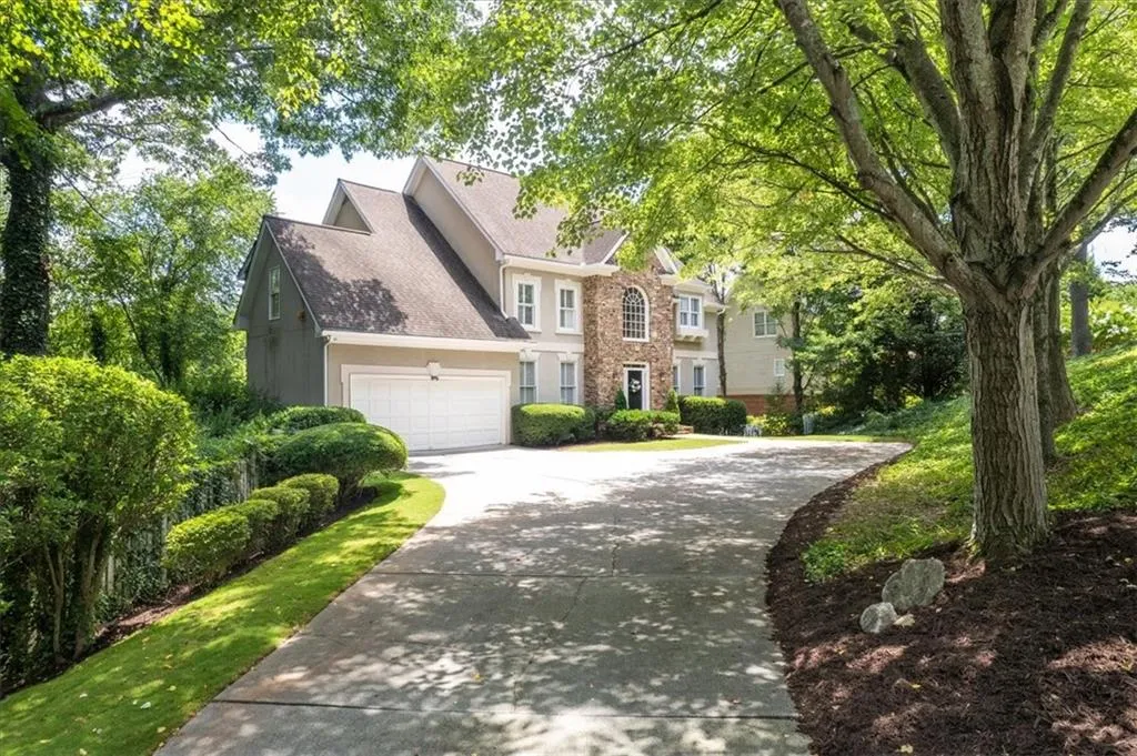 5795 De Claire Court, Atlanta, Georgia 30328, 5 Bedrooms Bedrooms, ,5 BathroomsBathrooms,Residential,Sold,5795 De Claire Court,7458811