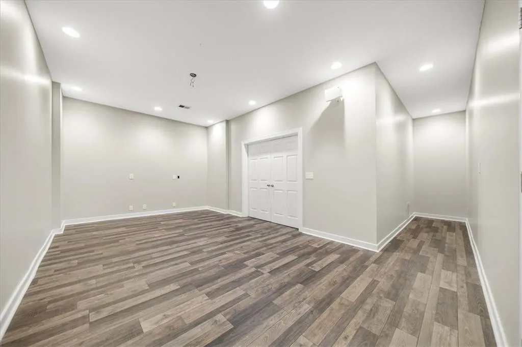 5795 De Claire Court, Atlanta, Georgia 30328, 5 Bedrooms Bedrooms, ,5 BathroomsBathrooms,Residential,Sold,5795 De Claire Court,7458811