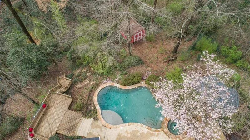 295 Bruton Way, Sandy Springs, Georgia 30342, 4 Bedrooms Bedrooms, ,4 BathroomsBathrooms,Residential,Sold,295 Bruton Way,5971489