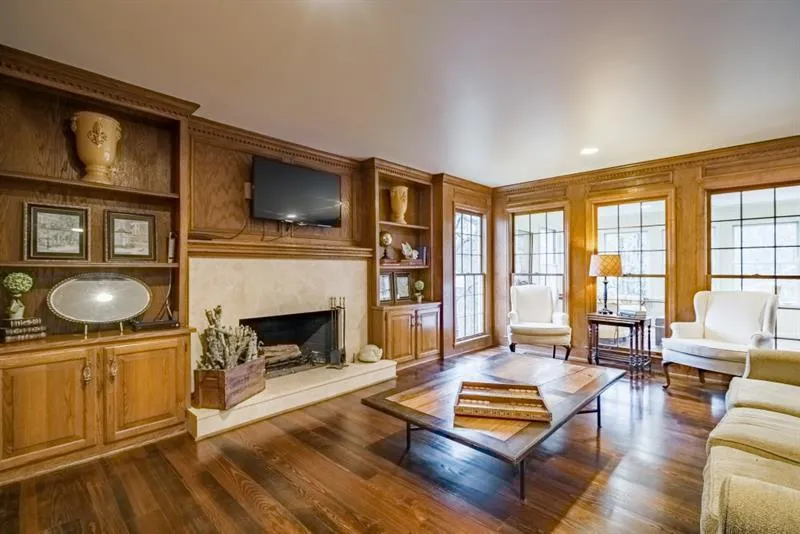 295 Bruton Way, Sandy Springs, Georgia 30342, 4 Bedrooms Bedrooms, ,4 BathroomsBathrooms,Residential,Sold,295 Bruton Way,5971489
