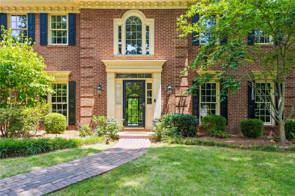 8215 Sullivan Hill Road, Sandy Springs, Georgia 30350, 5 Bedrooms Bedrooms, ,5 BathroomsBathrooms,Residential,Sold,8215 Sullivan Hill Road,7412118