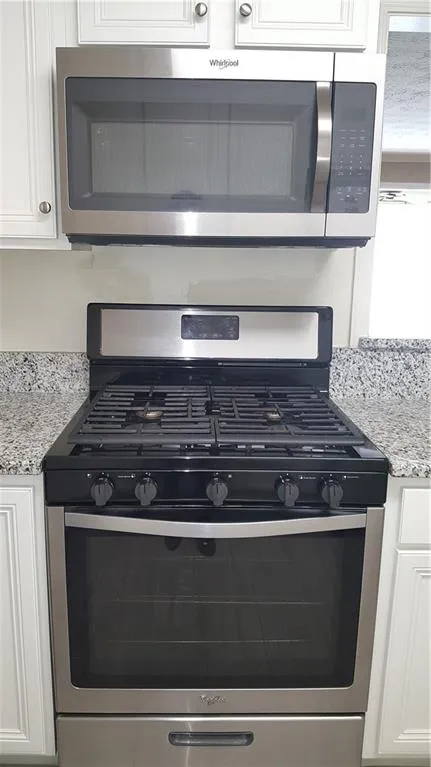 702 Gettysburg Place, Atlanta, Georgia 30350, 2 Bedrooms Bedrooms, ,1 BathroomBathrooms,Residential,Sold,702 Gettysburg Place,6506274