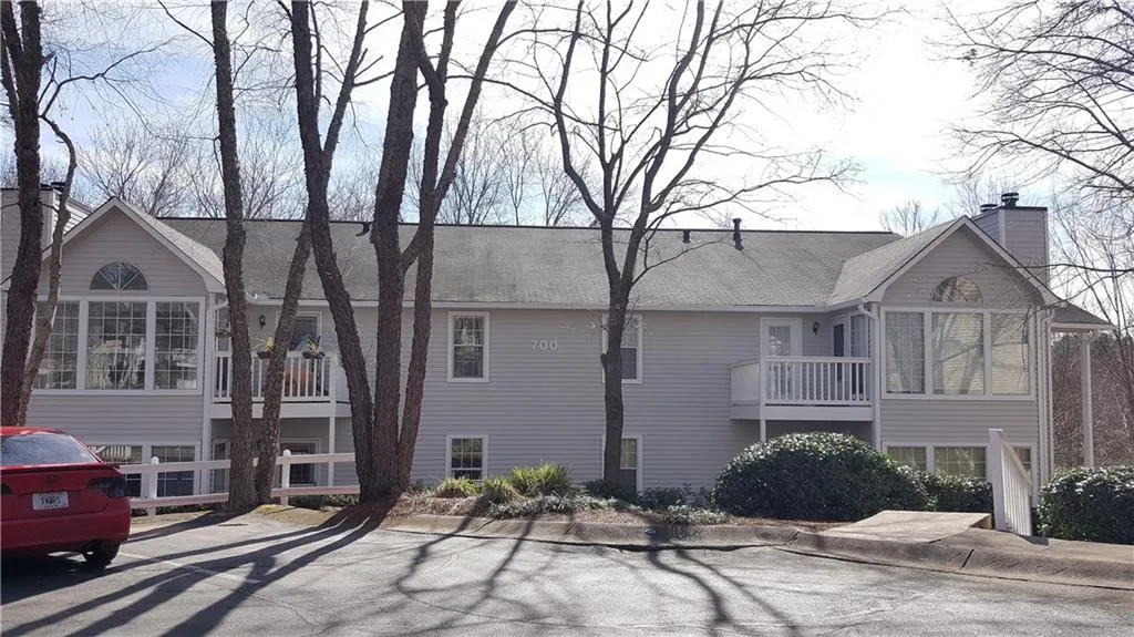 702 Gettysburg Place, Atlanta, Georgia 30350, 2 Bedrooms Bedrooms, ,1 BathroomBathrooms,Residential,Sold,702 Gettysburg Place,6506274