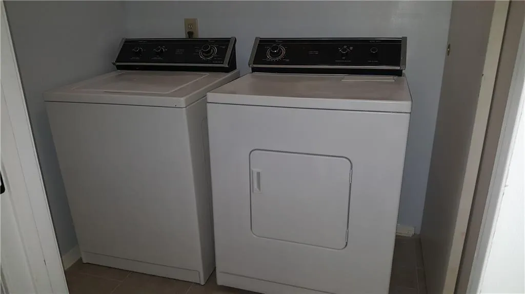 702 Gettysburg Place, Atlanta, Georgia 30350, 2 Bedrooms Bedrooms, ,1 BathroomBathrooms,Residential,Sold,702 Gettysburg Place,6506274