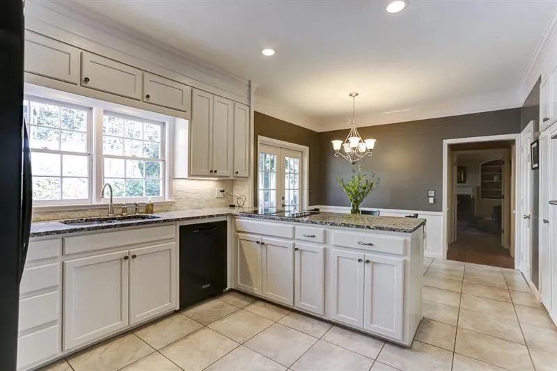 615 Bridgewater Drive, Sandy Springs, Georgia 30328, 5 Bedrooms Bedrooms, ,3 BathroomsBathrooms,Residential,Sold,615 Bridgewater Drive,6573968