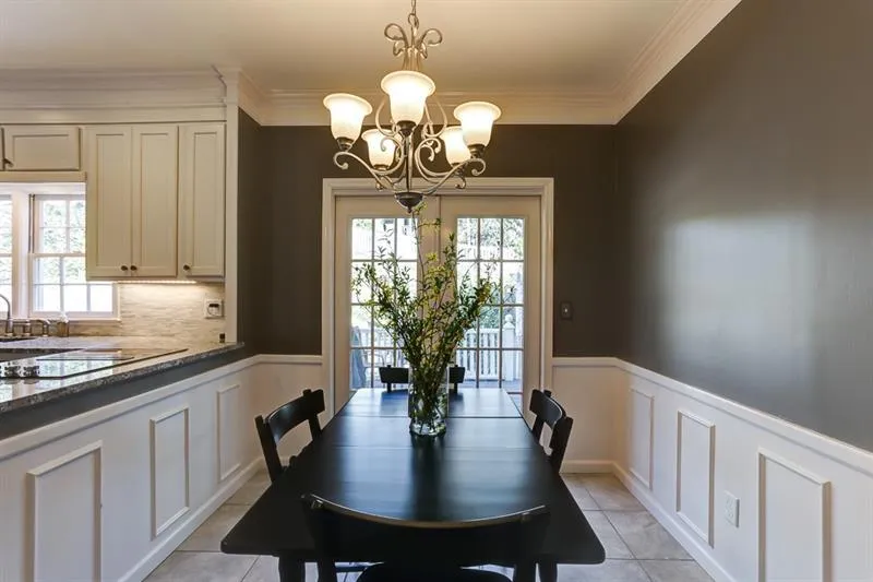 615 Bridgewater Drive, Sandy Springs, Georgia 30328, 5 Bedrooms Bedrooms, ,3 BathroomsBathrooms,Residential,Sold,615 Bridgewater Drive,6573968