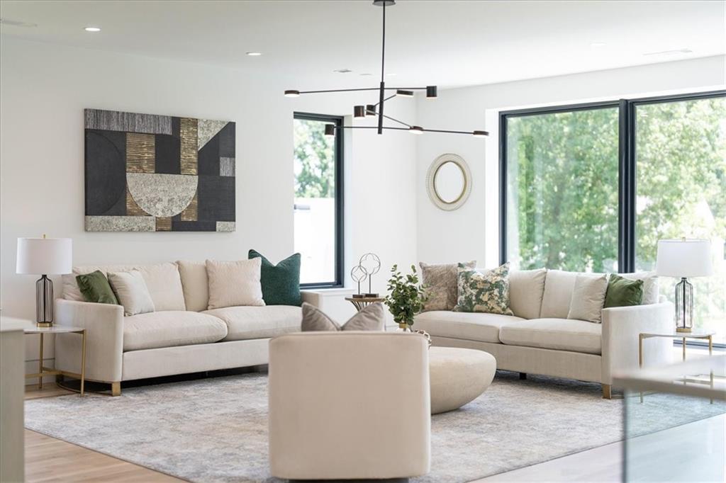 4720 Merlendale Drive, Atlanta, Georgia 30327, 6 Bedrooms Bedrooms, ,7 BathroomsBathrooms,Residential,Sold,4720 Merlendale Drive,7252419