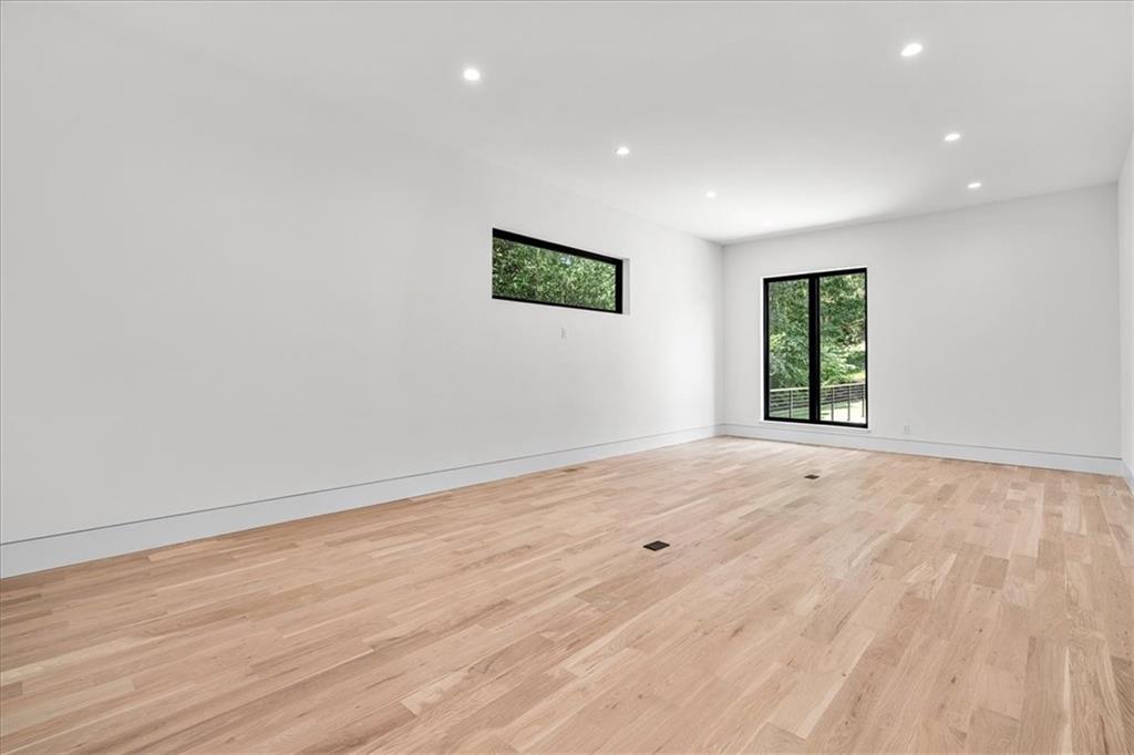 Blank Canvas for Custom Closet