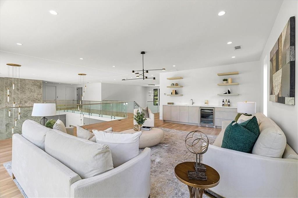 4720 Merlendale Drive, Atlanta, Georgia 30327, 6 Bedrooms Bedrooms, ,7 BathroomsBathrooms,Residential,Sold,4720 Merlendale Drive,7252419