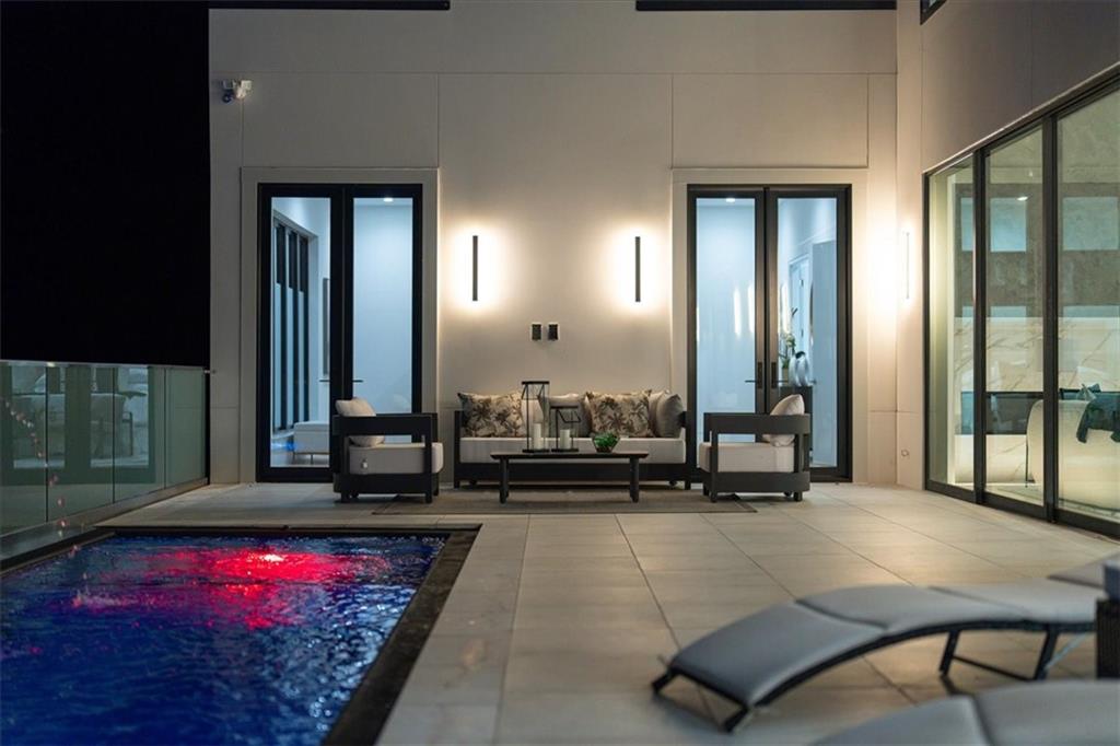 4720 Merlendale Drive, Atlanta, Georgia 30327, 6 Bedrooms Bedrooms, ,7 BathroomsBathrooms,Residential,Sold,4720 Merlendale Drive,7252419