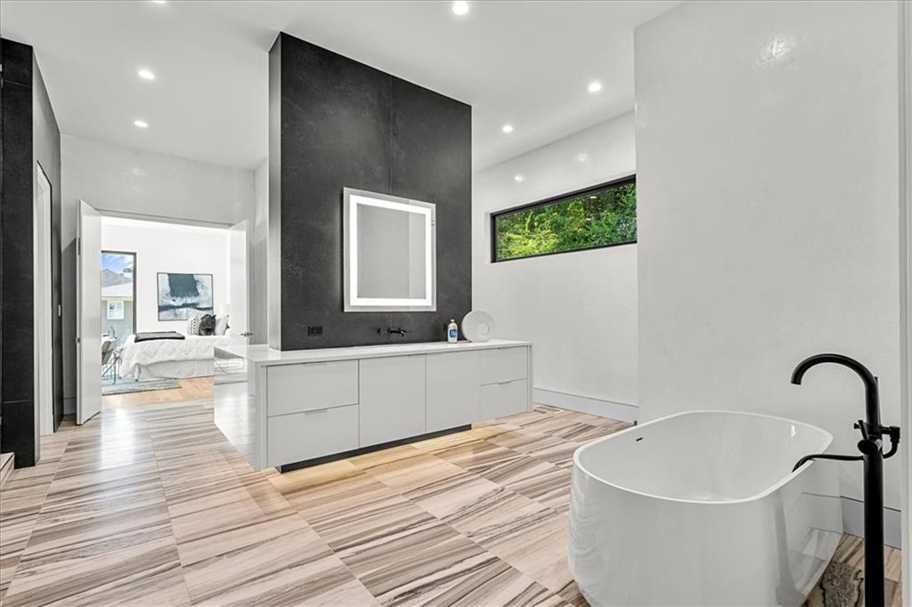 4720 Merlendale Drive, Atlanta, Georgia 30327, 6 Bedrooms Bedrooms, ,7 BathroomsBathrooms,Residential,Sold,4720 Merlendale Drive,7252419