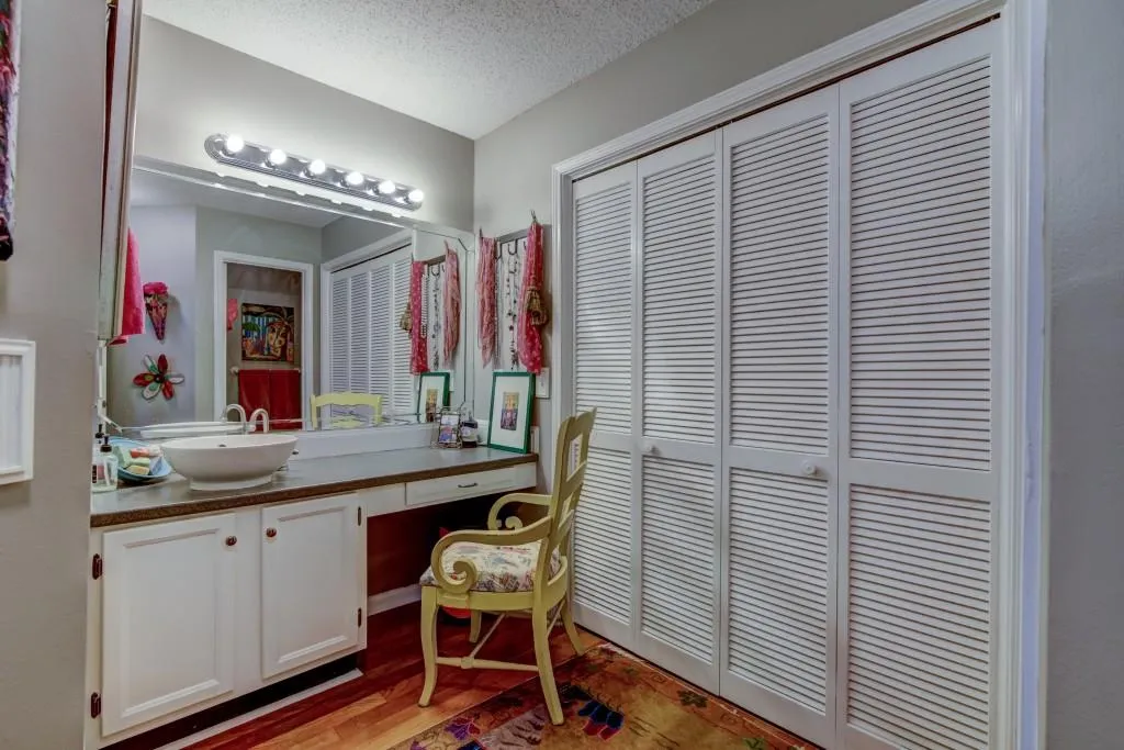 703 Hollyfax Circle, Atlanta, Georgia 30328, 1 Bedroom Bedrooms, ,1 BathroomBathrooms,Residential,Sold,703 Hollyfax Circle,5940980