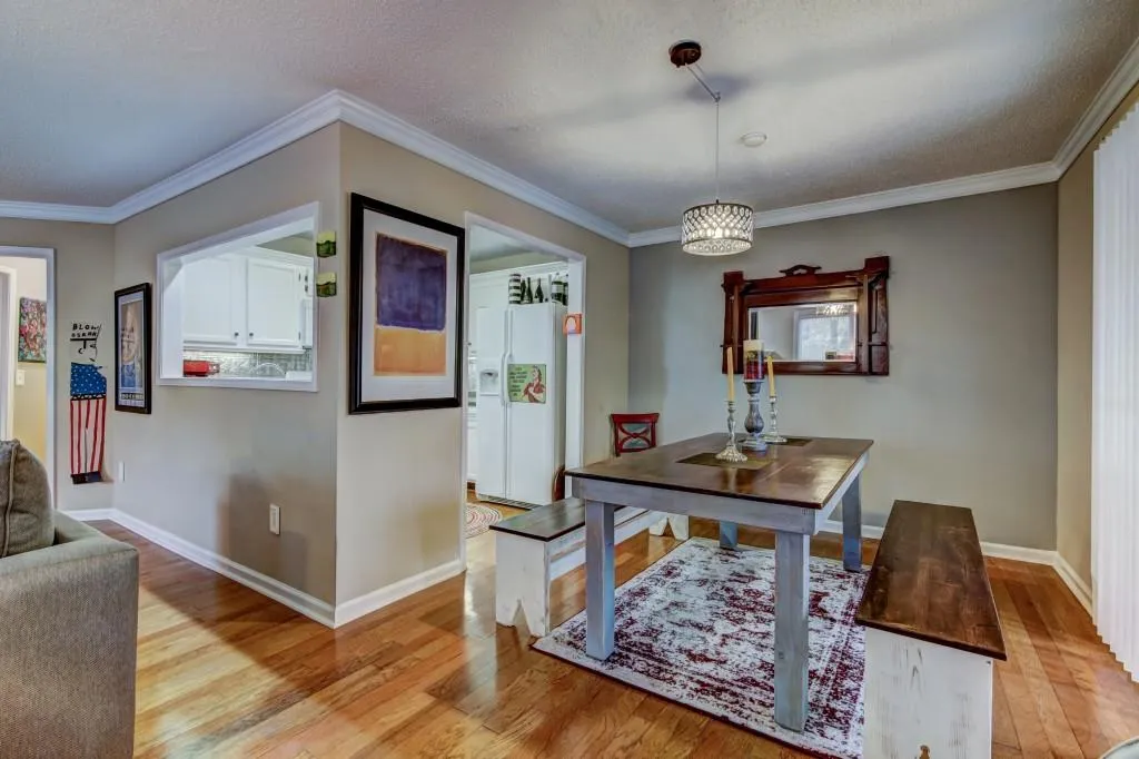 703 Hollyfax Circle, Atlanta, Georgia 30328, 1 Bedroom Bedrooms, ,1 BathroomBathrooms,Residential,Sold,703 Hollyfax Circle,5940980