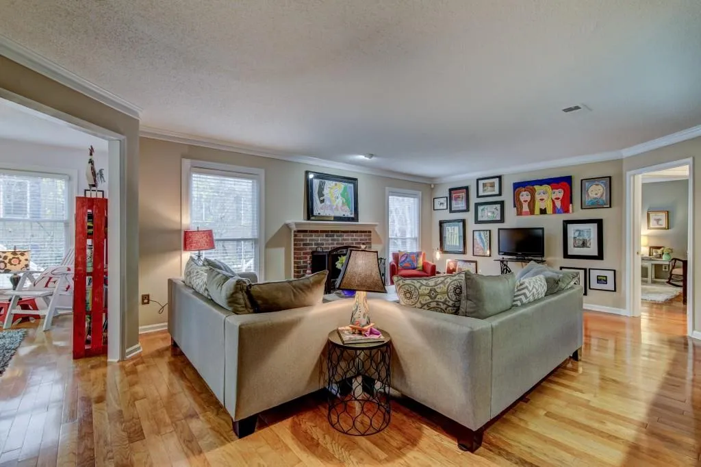 703 Hollyfax Circle, Atlanta, Georgia 30328, 1 Bedroom Bedrooms, ,1 BathroomBathrooms,Residential,Sold,703 Hollyfax Circle,5940980