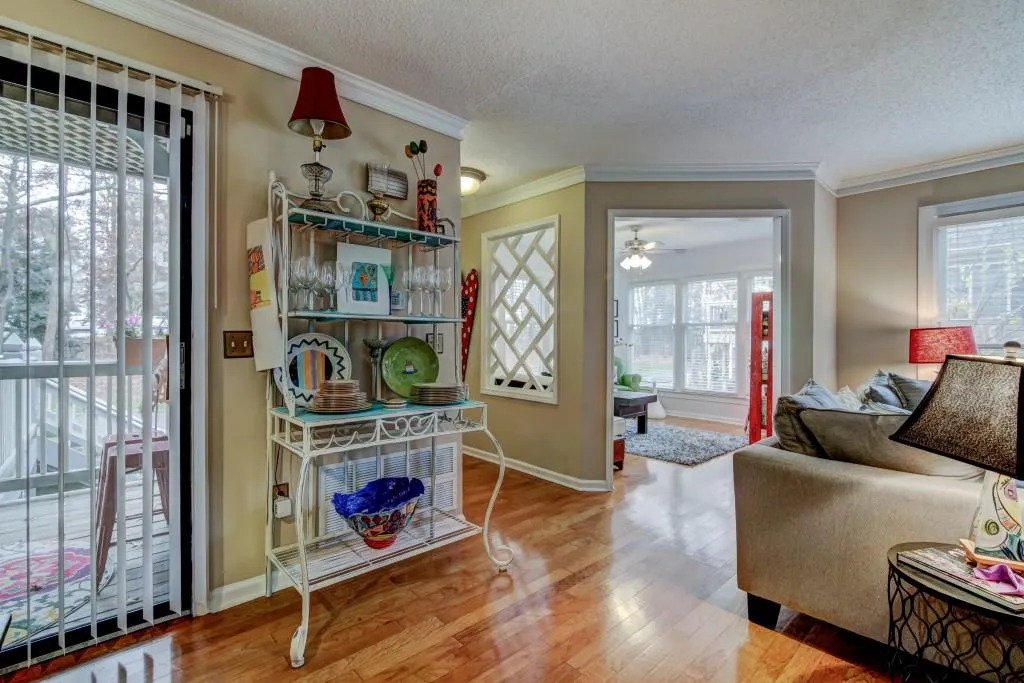 703 Hollyfax Circle, Atlanta, Georgia 30328, 1 Bedroom Bedrooms, ,1 BathroomBathrooms,Residential,Sold,703 Hollyfax Circle,5940980