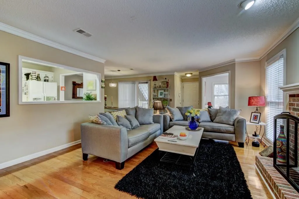 703 Hollyfax Circle, Atlanta, Georgia 30328, 1 Bedroom Bedrooms, ,1 BathroomBathrooms,Residential,Sold,703 Hollyfax Circle,5940980