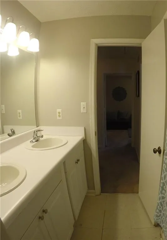 7750 Roswell Road Unit 5a, Sandy Springs, Georgia 30350, 2 Bedrooms Bedrooms, ,1 BathroomBathrooms,Residential,Sold,7750 Roswell Road Unit 5a,5848808