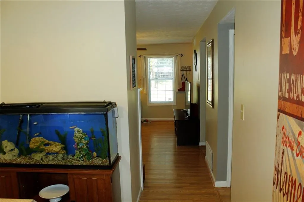 7750 Roswell Road Unit 5a, Sandy Springs, Georgia 30350, 2 Bedrooms Bedrooms, ,1 BathroomBathrooms,Residential,Sold,7750 Roswell Road Unit 5a,5848808