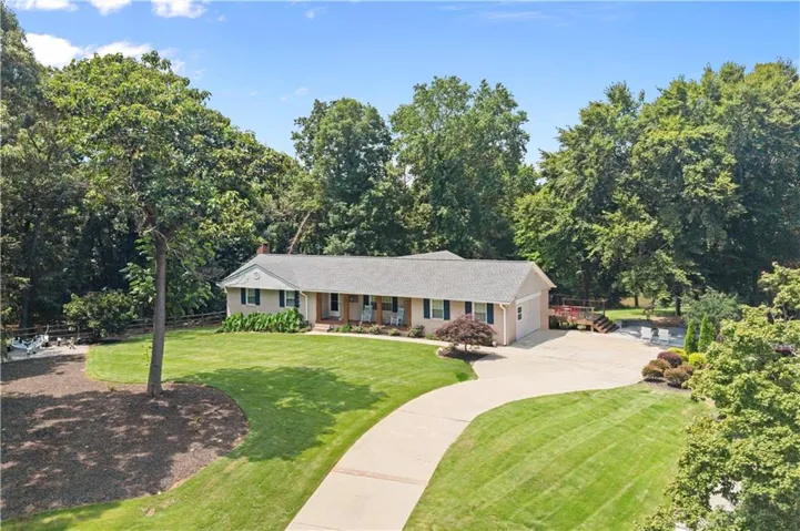 1971 Beechwood Boulevard Nw, Gainesville, Georgia 30504