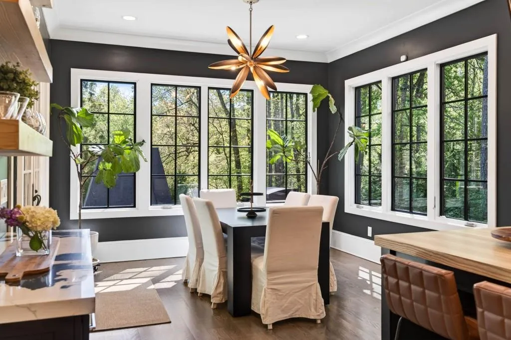 4075 Peachtree Dunwoody Road Ne, Atlanta, Georgia 30342, 5 Bedrooms Bedrooms, 0 ,4 BathroomsBathrooms,Residential,For Sale,4075 Peachtree Dunwoody Road Ne,7750549