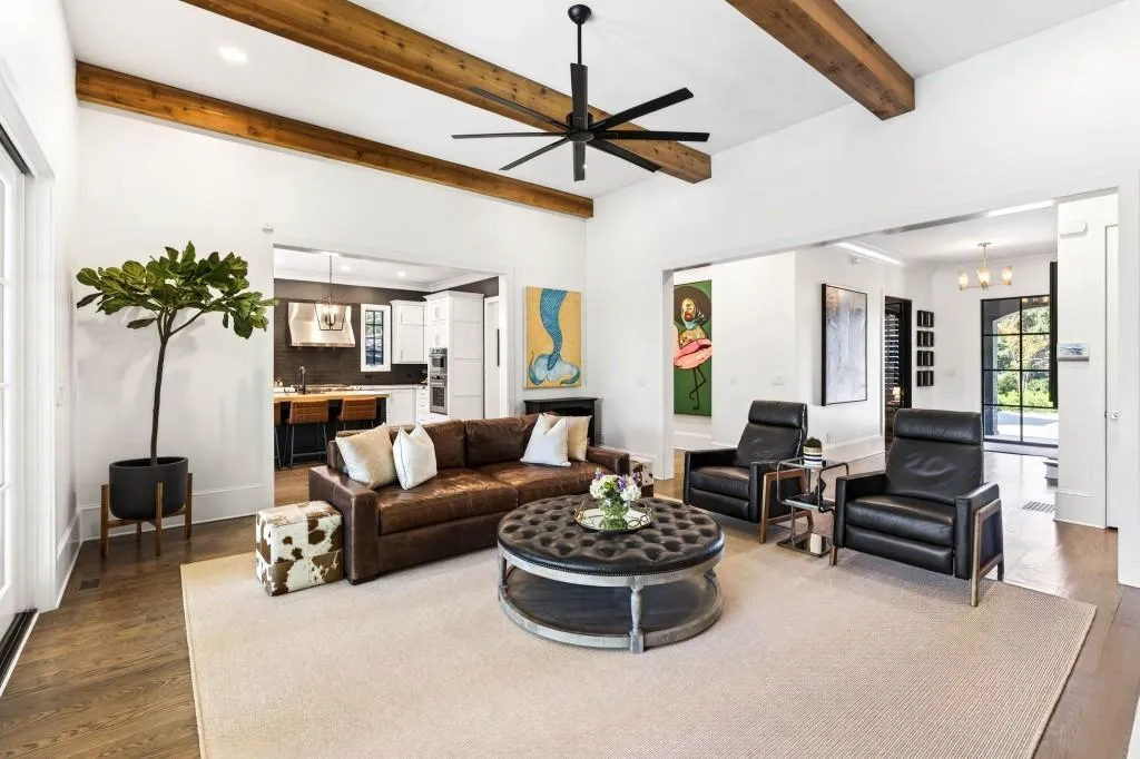 4075 Peachtree Dunwoody Road Ne, Atlanta, Georgia 30342, 5 Bedrooms Bedrooms, 0 ,4 BathroomsBathrooms,Residential,For Sale,4075 Peachtree Dunwoody Road Ne,7750549