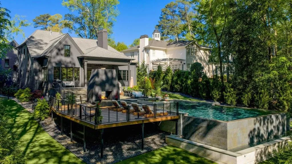 4075 Peachtree Dunwoody Road Ne, Atlanta, Georgia 30342, 5 Bedrooms Bedrooms, 0 ,4 BathroomsBathrooms,Residential,For Sale,4075 Peachtree Dunwoody Road Ne,7750549