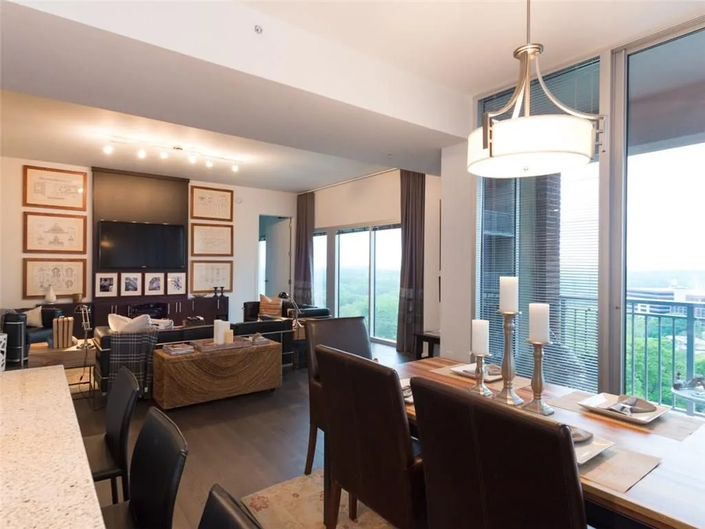 1820 Peachtree Street Nw Unit 1709, Atlanta, Georgia 30309, 2 Bedrooms Bedrooms, ,3 BathroomsBathrooms,Residential,Sold,1820 Peachtree Street Nw Unit 1709,5791123
