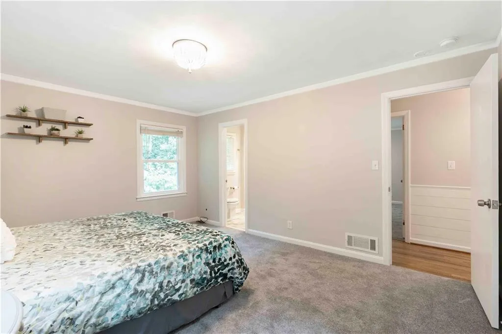 100 Wyndham Drive, Atlanta, Georgia 30328, 4 Bedrooms Bedrooms, ,2 BathroomsBathrooms,Residential,Sold,100 Wyndham Drive,6912619