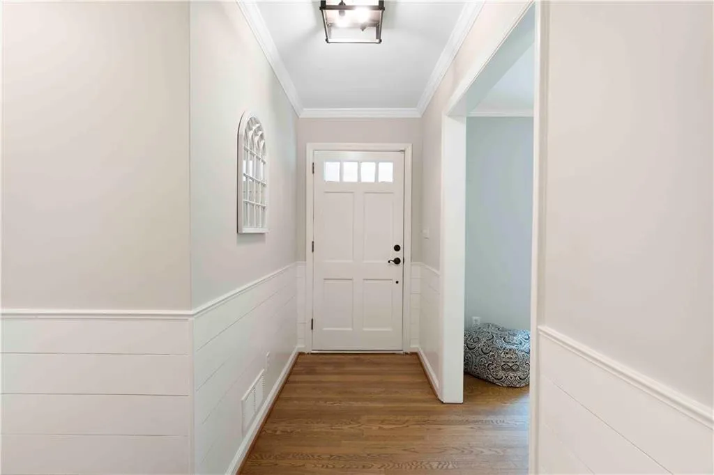 100 Wyndham Drive, Atlanta, Georgia 30328, 4 Bedrooms Bedrooms, ,2 BathroomsBathrooms,Residential,Sold,100 Wyndham Drive,6912619